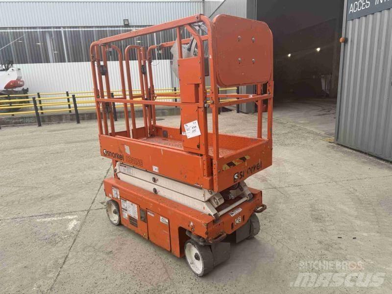 Snorkel S3215E 관절형 전동이동 리프트