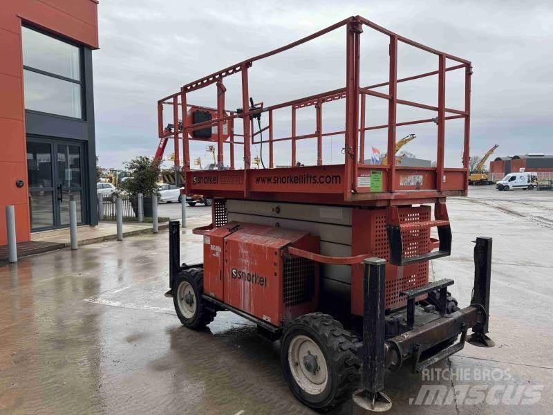 Snorkel S3370RT 관절형 전동이동 리프트