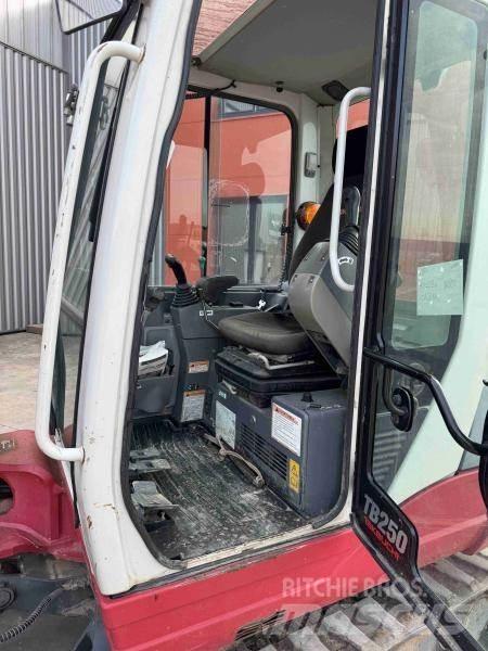 Takeuchi TB 250 소형 굴삭기 7톤 미만