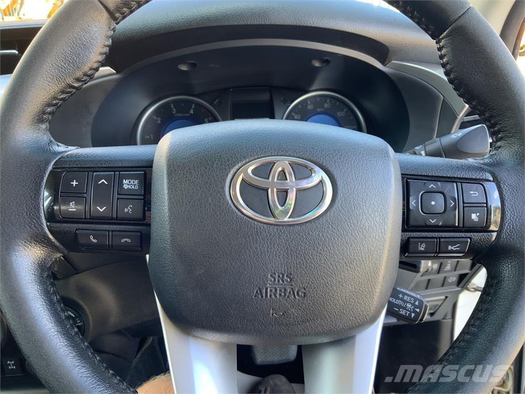 Toyota Hilux (ST24384) 농기계 - 기타
