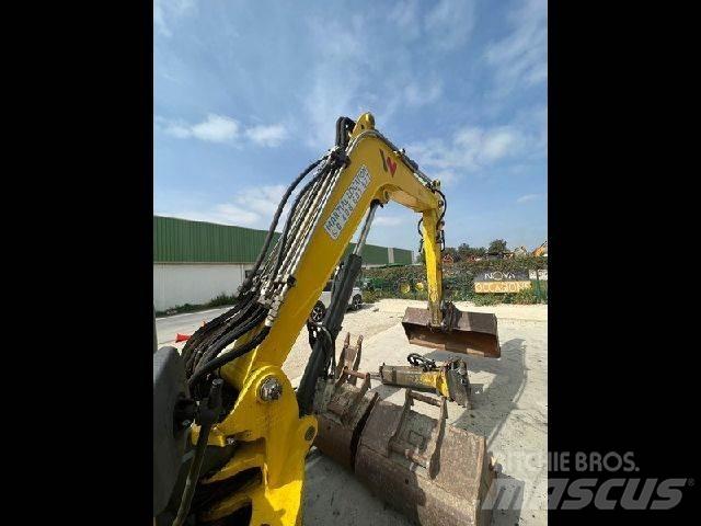 Neuson EZ80 소형 굴삭기 7톤 미만