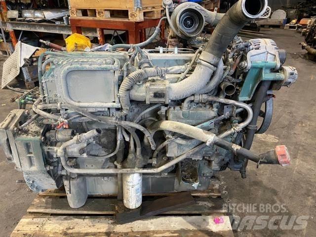 Volvo 8700 엔진