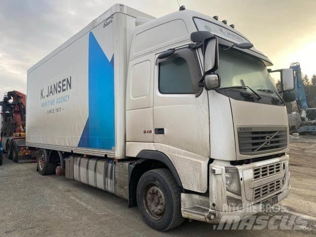 Volvo FH 라디에이터