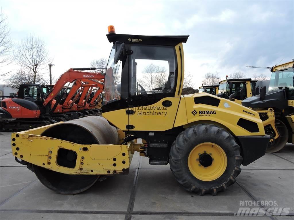Bomag BW177 기타 롤러