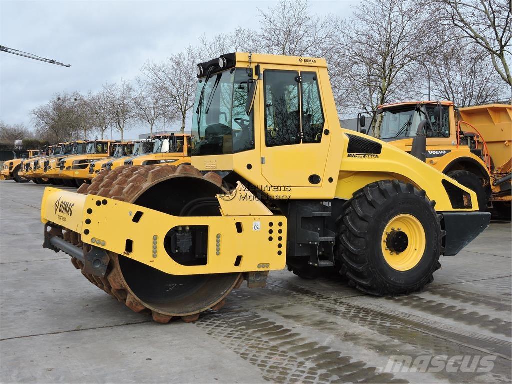 Bomag BW213 기타 롤러