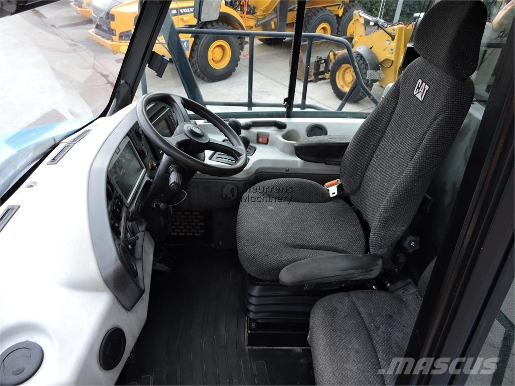 CAT 745C TAILGATE 연결식 홀러