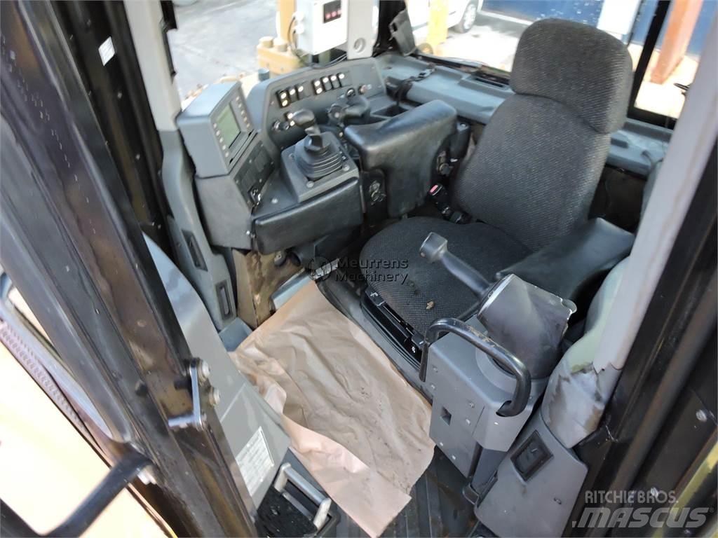 CAT D8T 도저