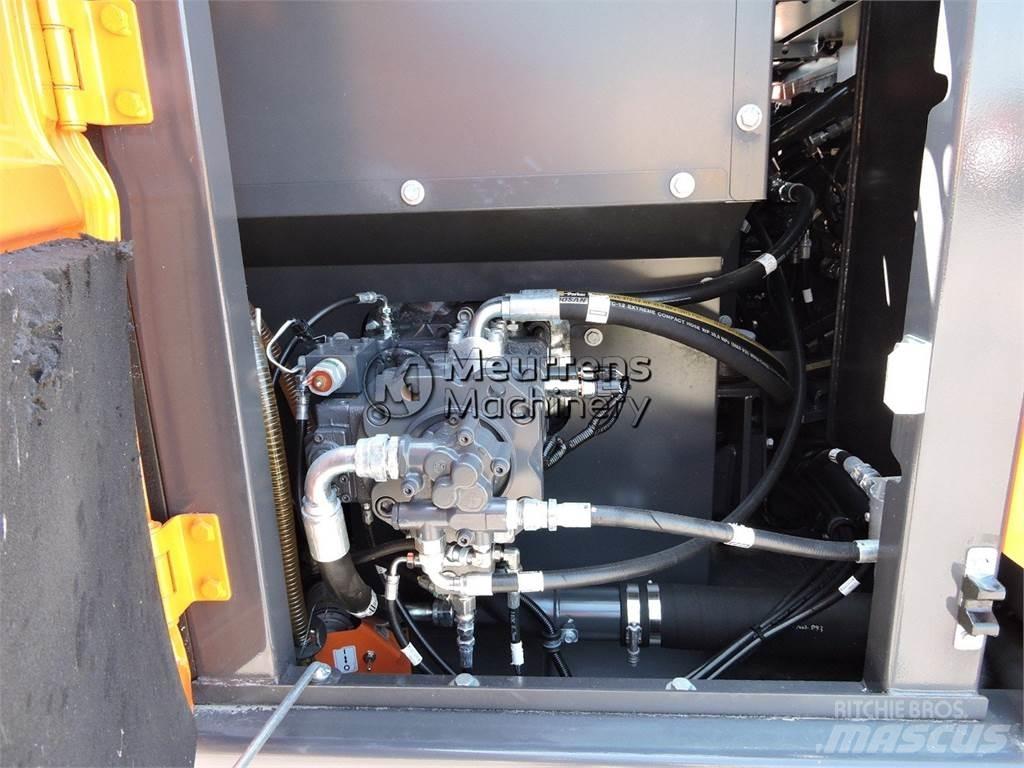 Doosan DX140LC 대형 굴삭기 29톤 이상