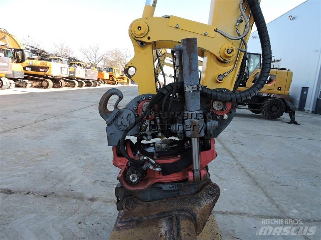 Komatsu PW148  휠 굴삭기