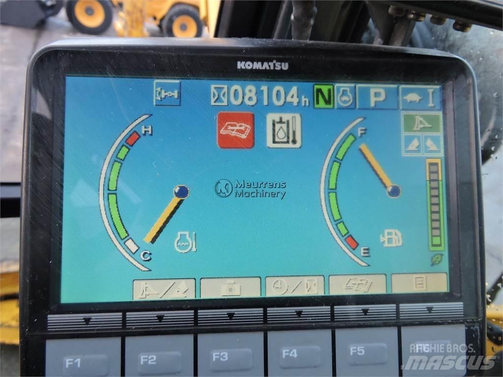 Komatsu PW98  휠 굴삭기