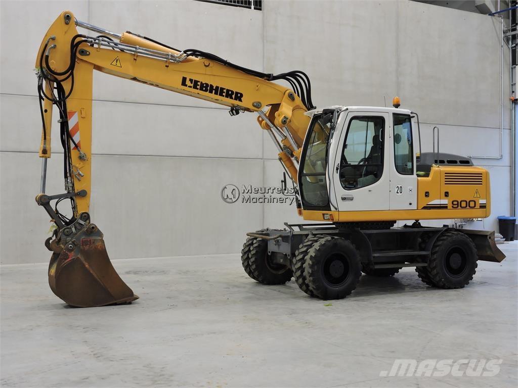 Liebherr A900C  휠 굴삭기