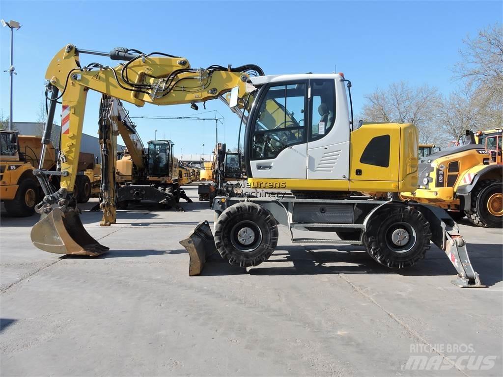 Liebherr A914  휠 굴삭기