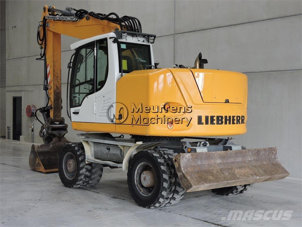 Liebherr A918  휠 굴삭기