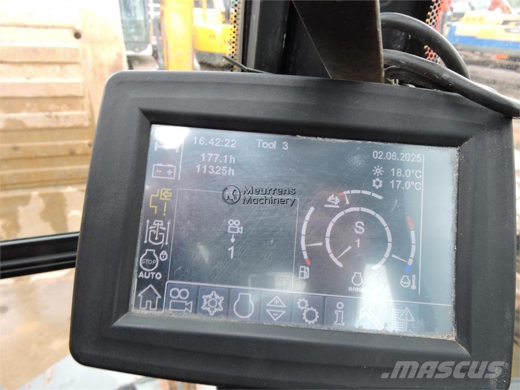 Liebherr A924  휠 굴삭기