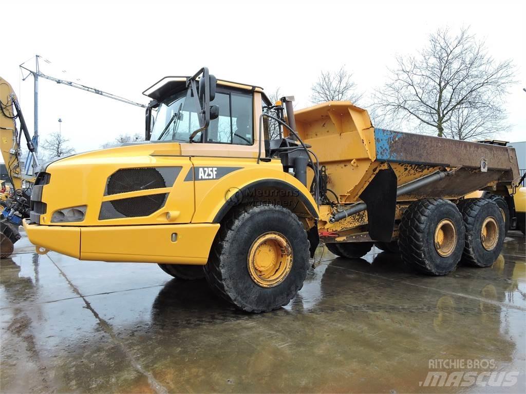 Volvo A25F 연결식 홀러