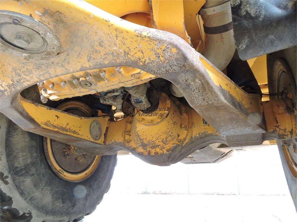Volvo A25F 연결식 홀러