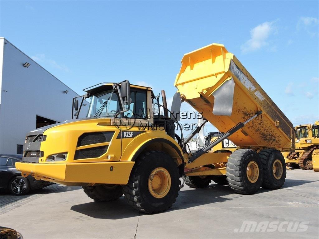 Volvo A25F 연결식 홀러