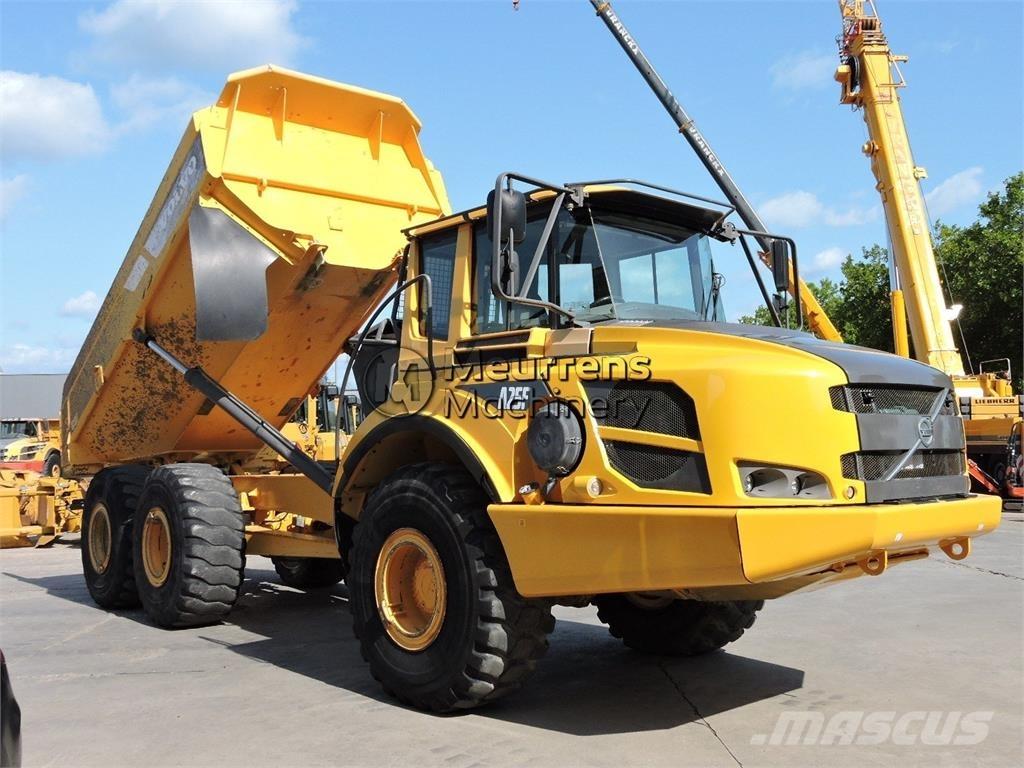 Volvo A25F 연결식 홀러