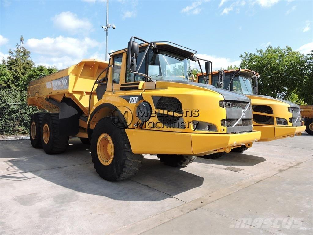Volvo A25F 연결식 홀러