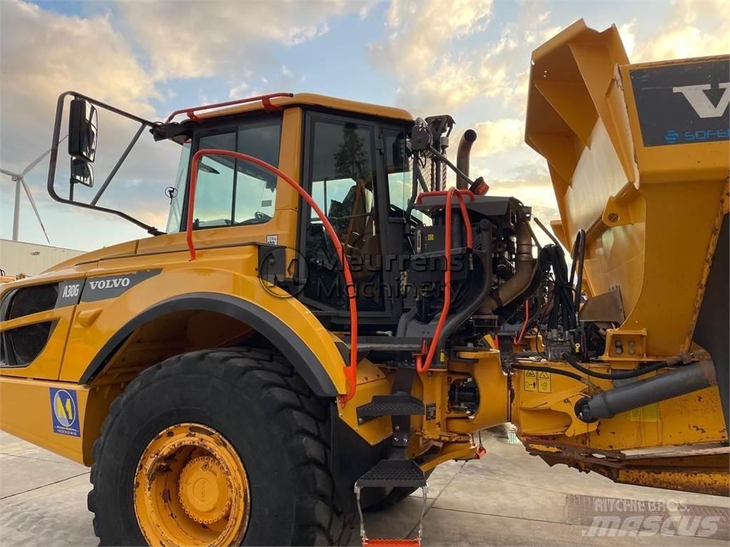 Volvo A30G 연결식 홀러