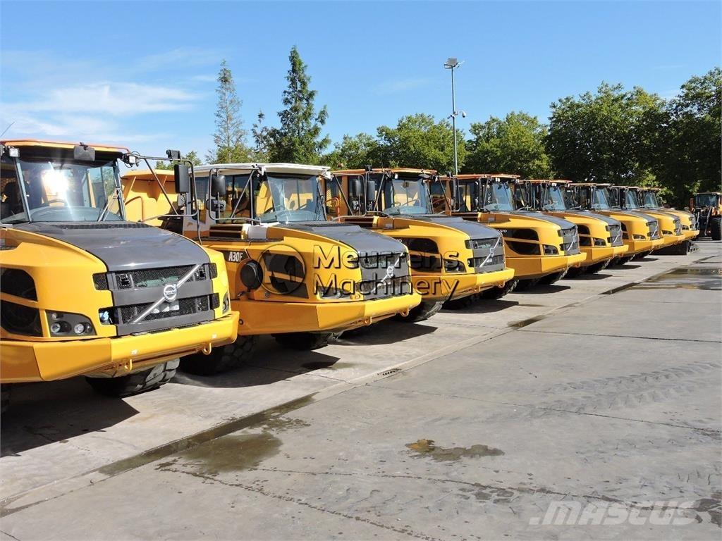 Volvo A30G 연결식 홀러
