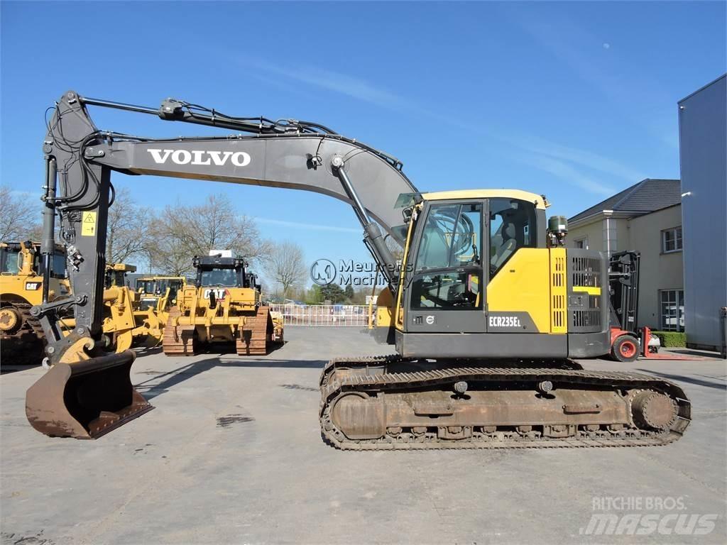 Volvo ECR235EL 대형 굴삭기 29톤 이상