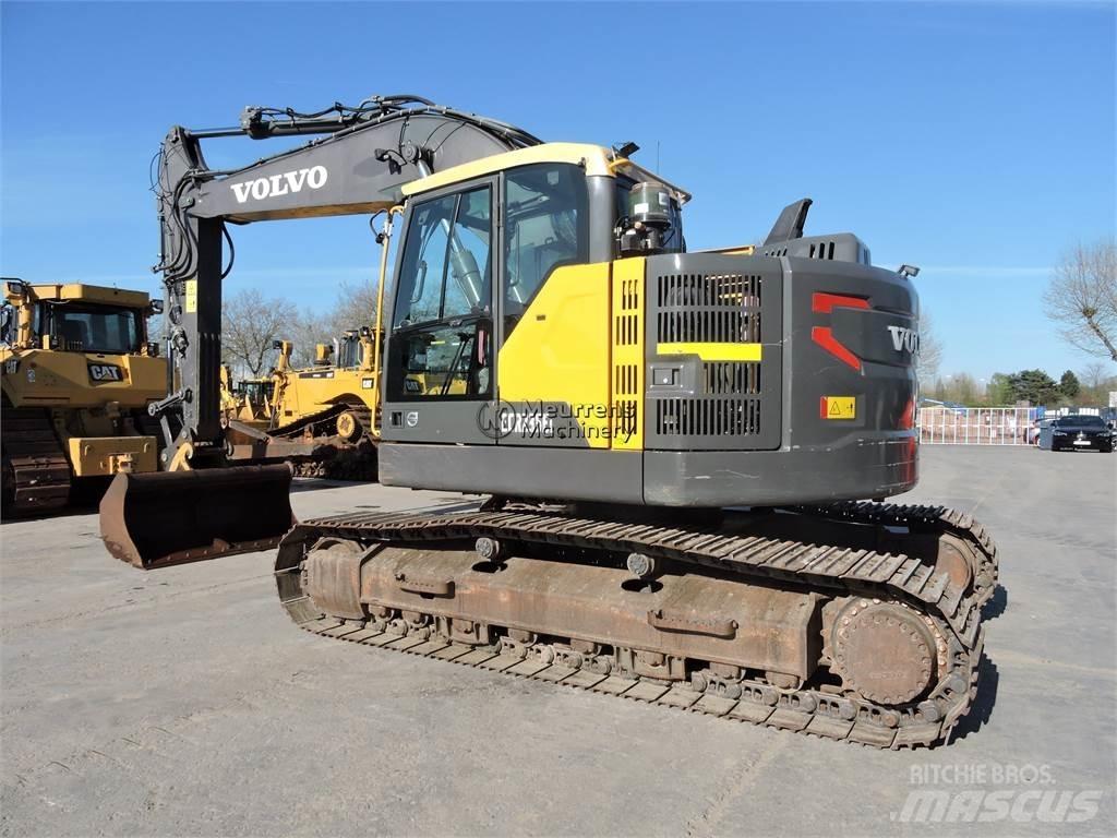 Volvo ECR235EL 대형 굴삭기 29톤 이상