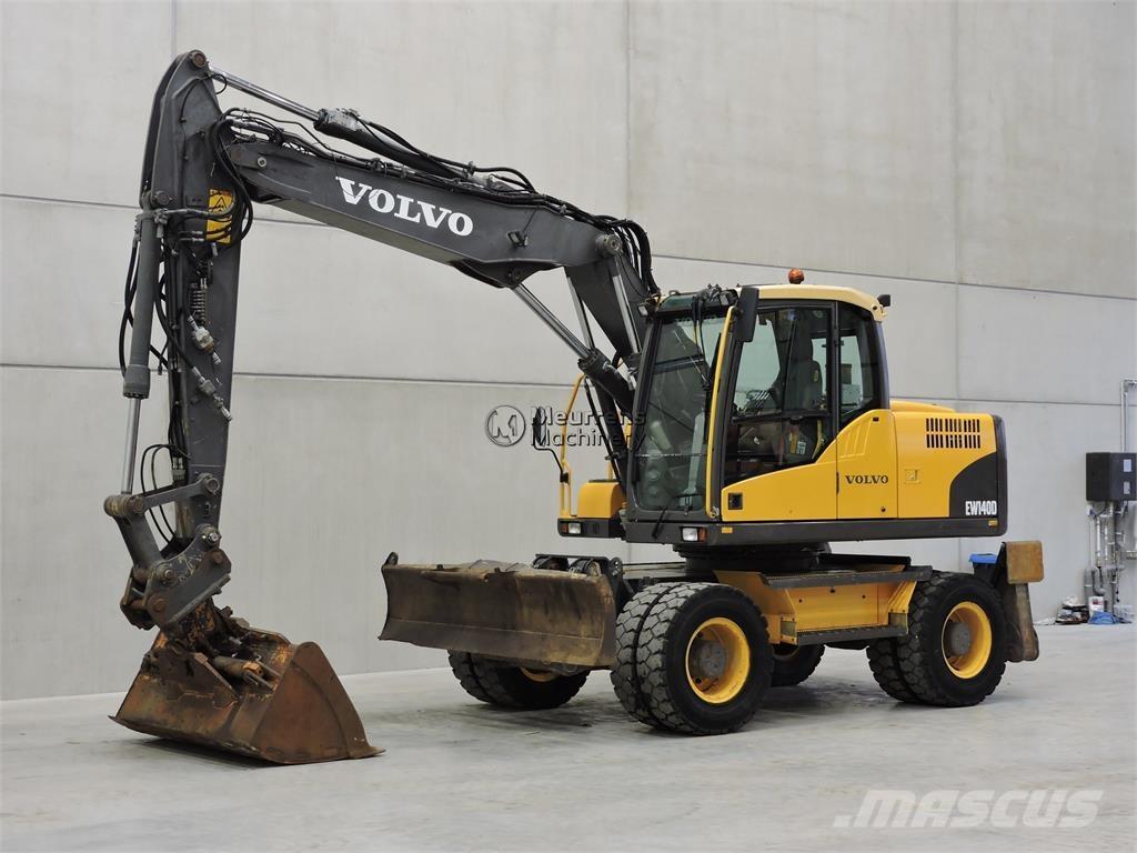 Volvo EW140C  휠 굴삭기