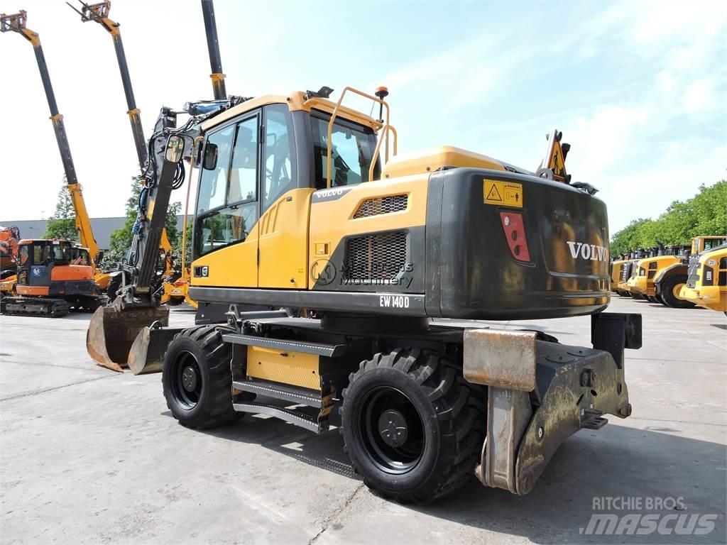 Volvo EW140D  휠 굴삭기