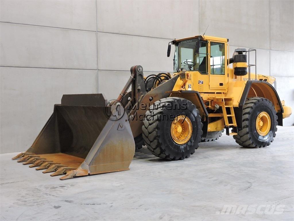 Volvo L180E  휠로우더