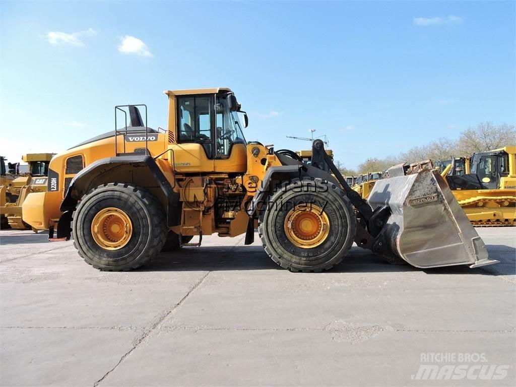 Volvo L220H  휠로우더