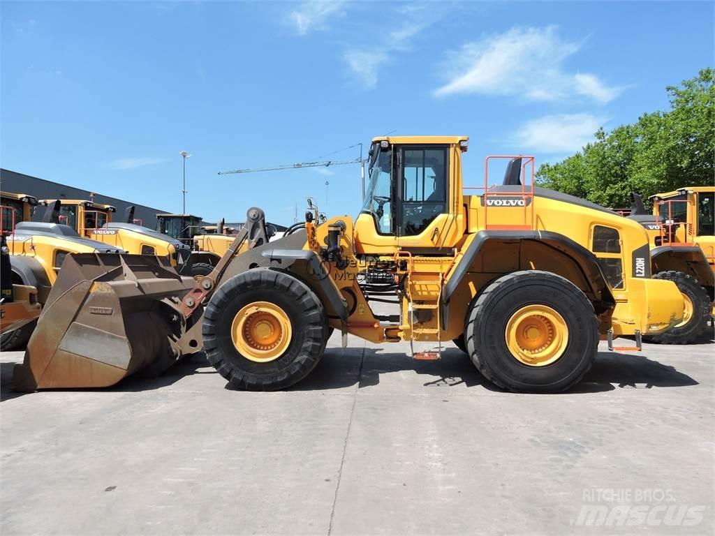 Volvo L220H  휠로우더