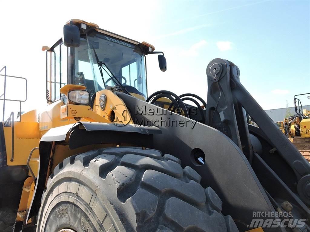 Volvo L220H GERMAN  휠로우더