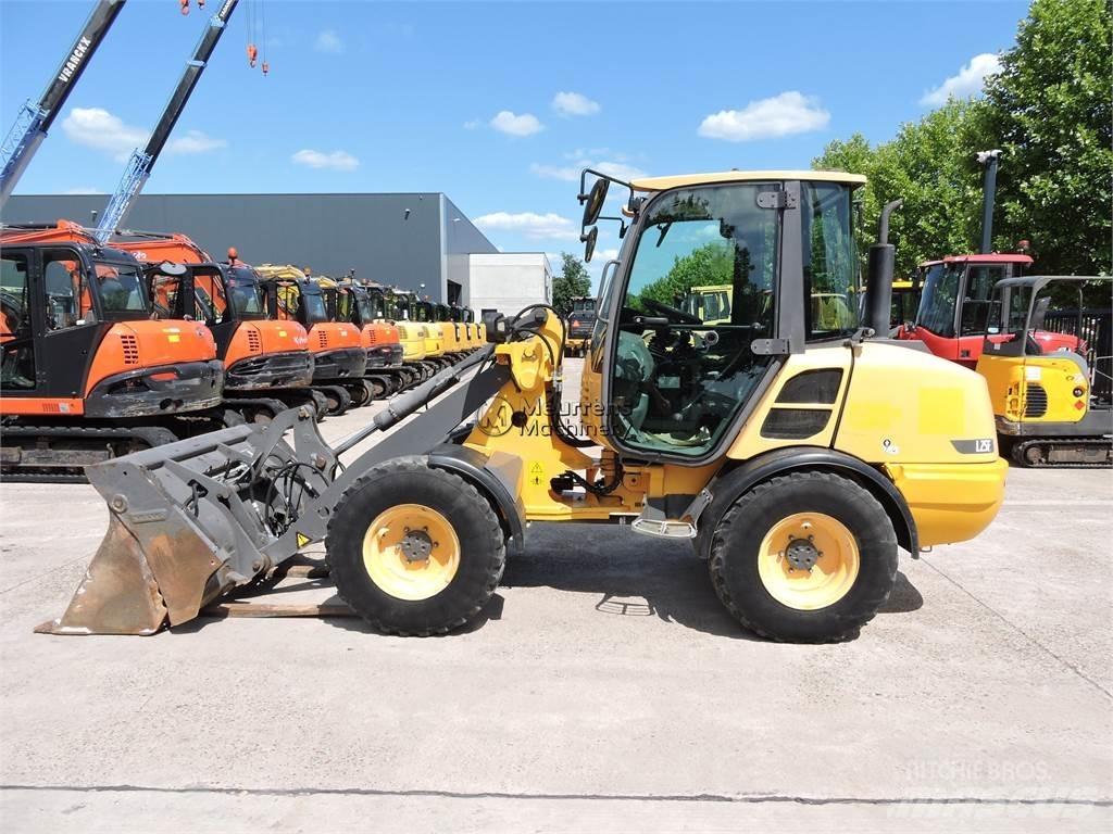 Volvo L25F + FORK  휠로우더