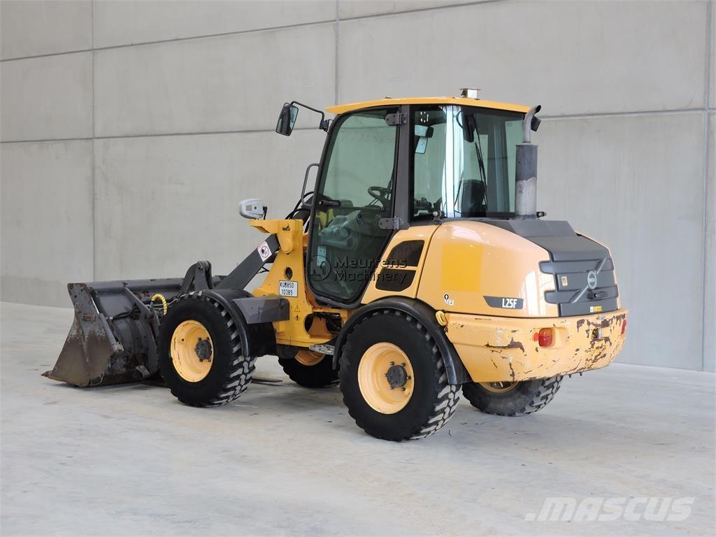 Volvo L25F + FORK  휠로우더