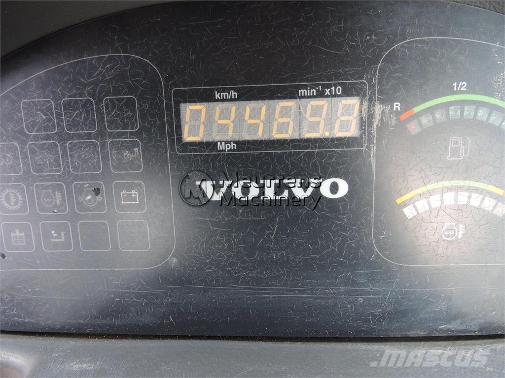 Volvo L30B  휠로우더