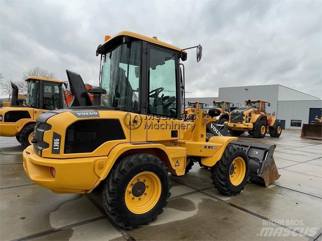 Volvo L30G  휠로우더