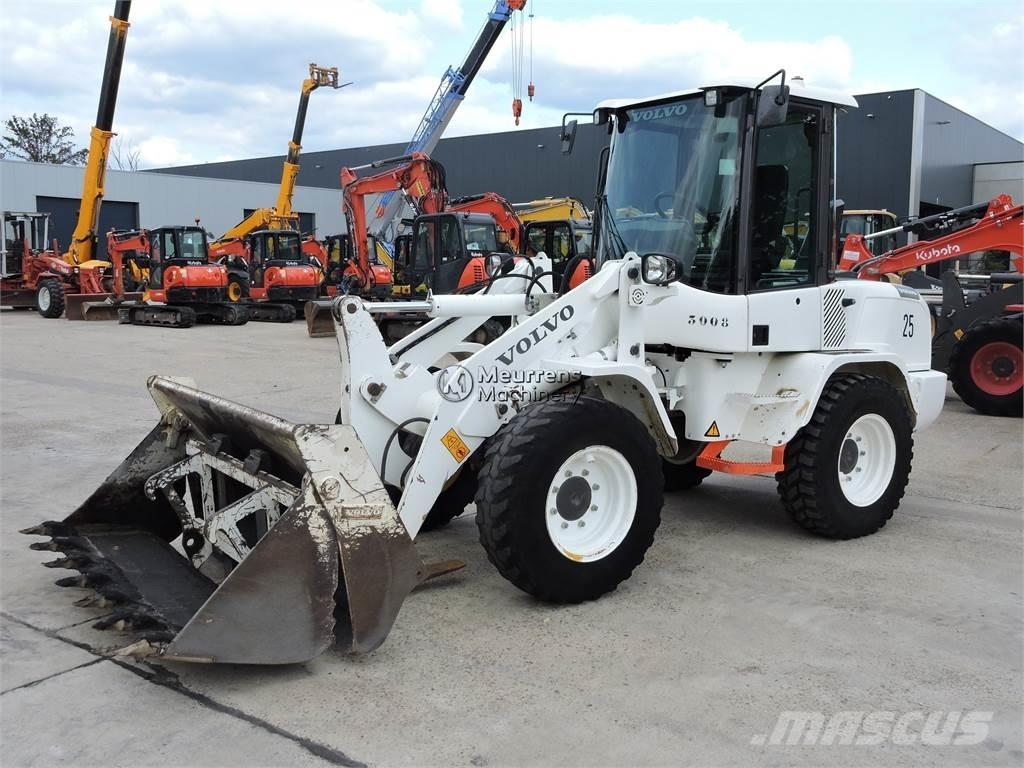 Volvo L30G + FORK  휠로우더