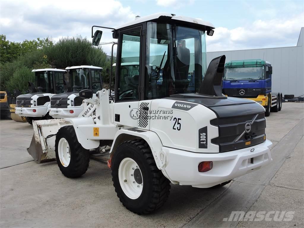 Volvo L30G + FORK  휠로우더
