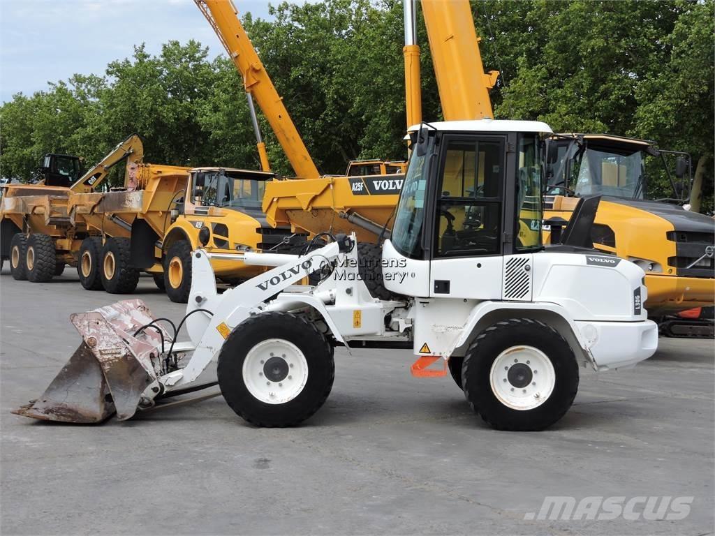 Volvo L30G + FORK  휠로우더
