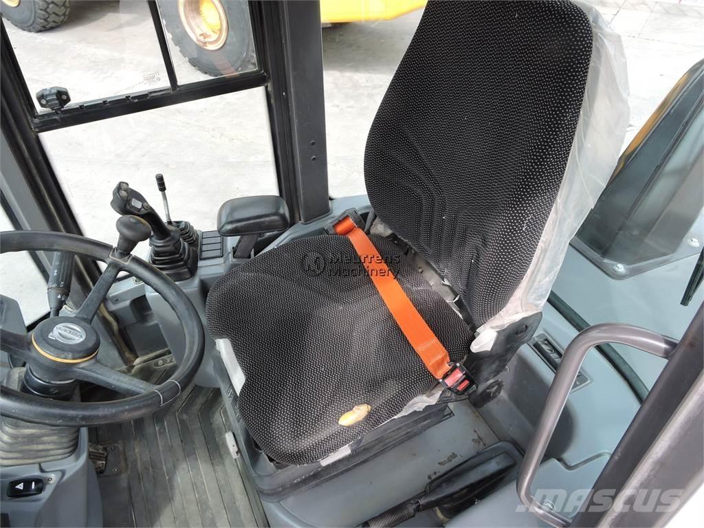 Volvo L30G + FORK  휠로우더