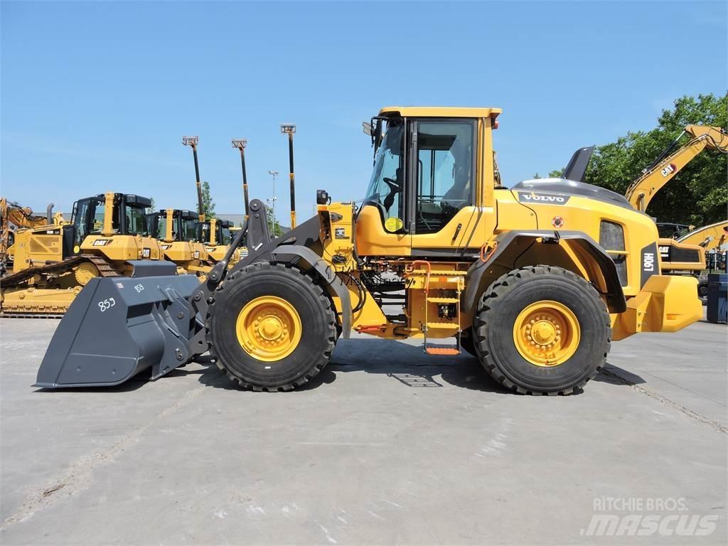 Volvo L90H  휠로우더