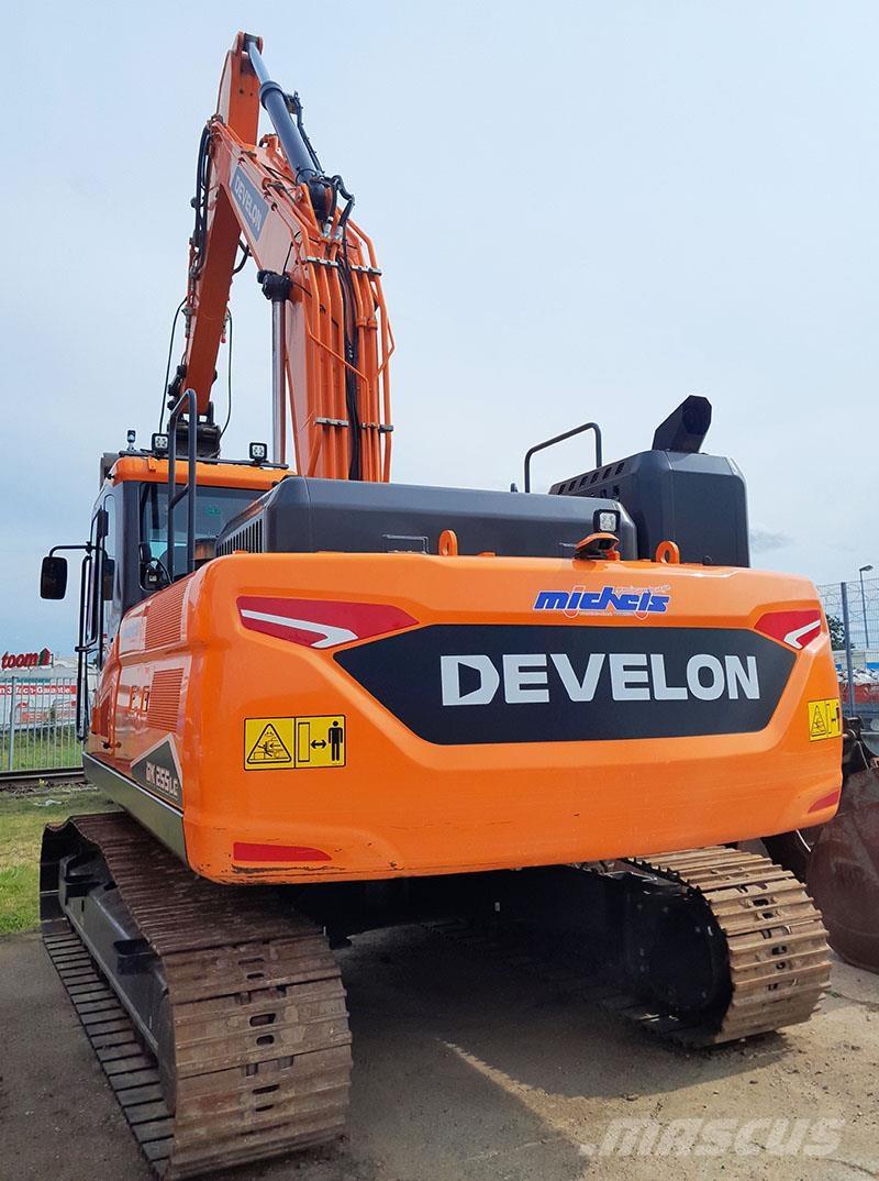 Develon DX 225 LC-7 대형 굴삭기 29톤 이상