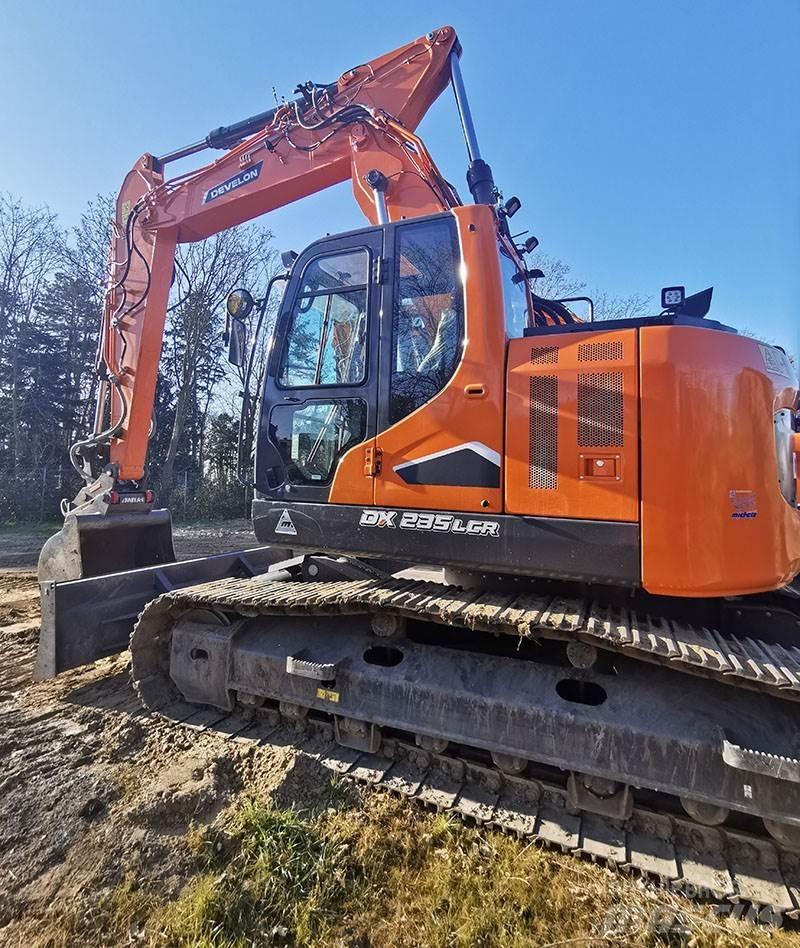 Develon DX 235 LCR-7 대형 굴삭기 29톤 이상