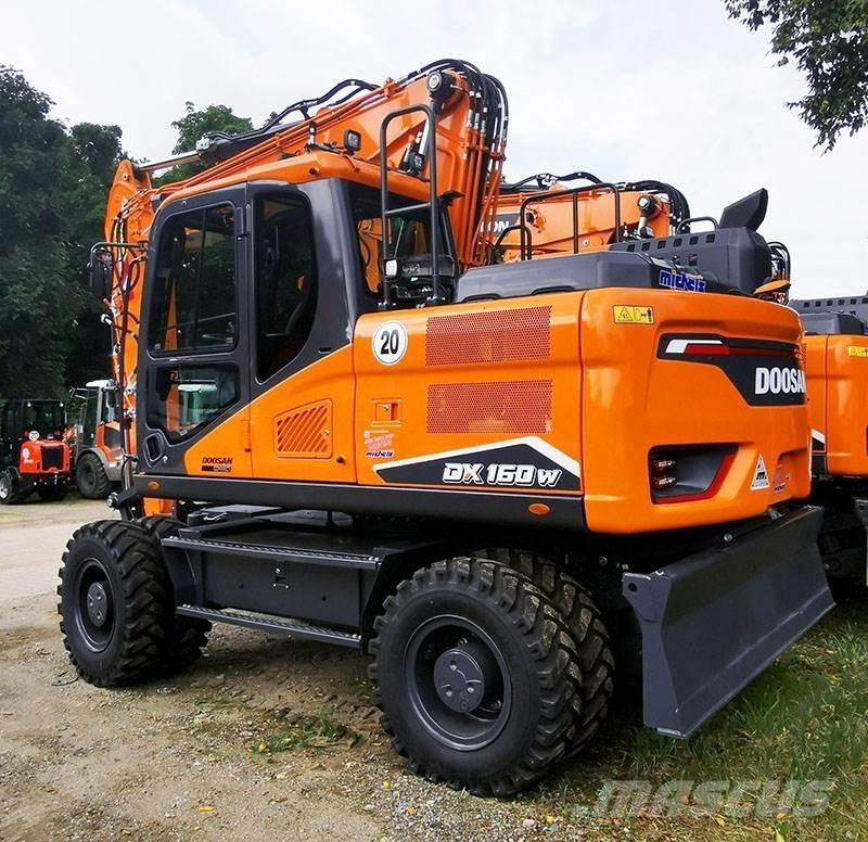 Doosan DX 160 W-7  휠 굴삭기