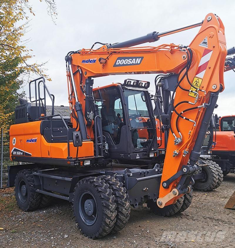 Doosan DX 160 W-7  휠 굴삭기