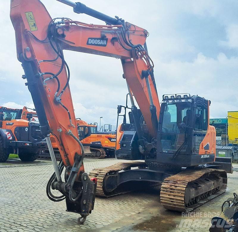 Doosan DX 235 LCR-7 대형 굴삭기 29톤 이상
