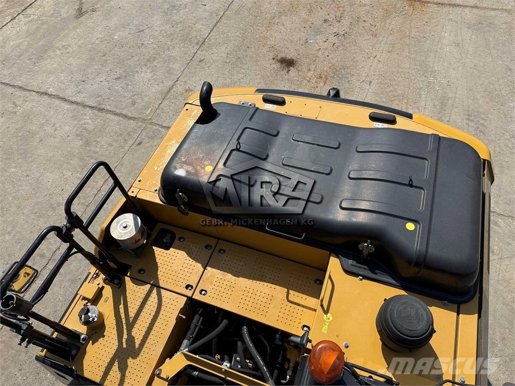 CAT 323 EL 대형 굴삭기 29톤 이상