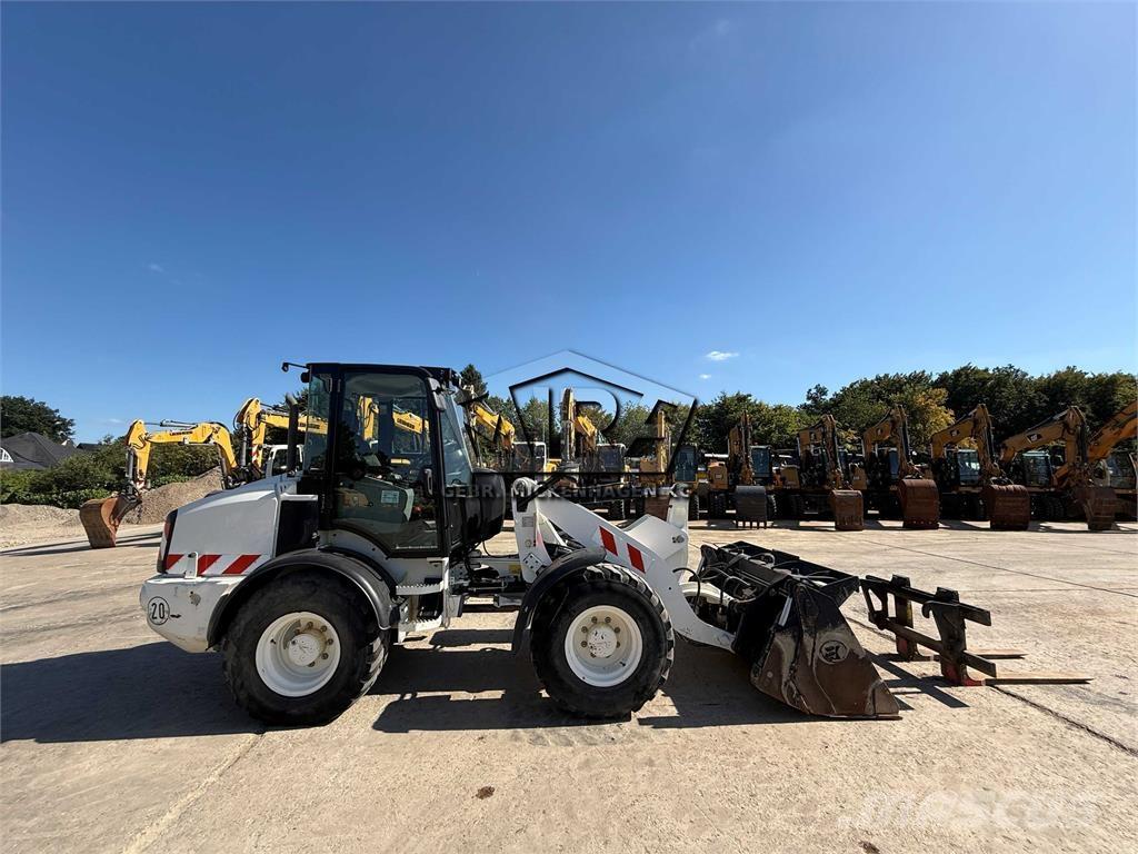 CAT 908 M  휠로우더