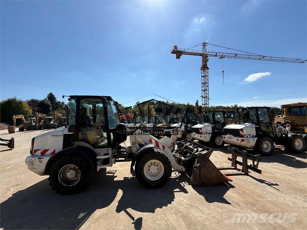 CAT 908 M  휠로우더